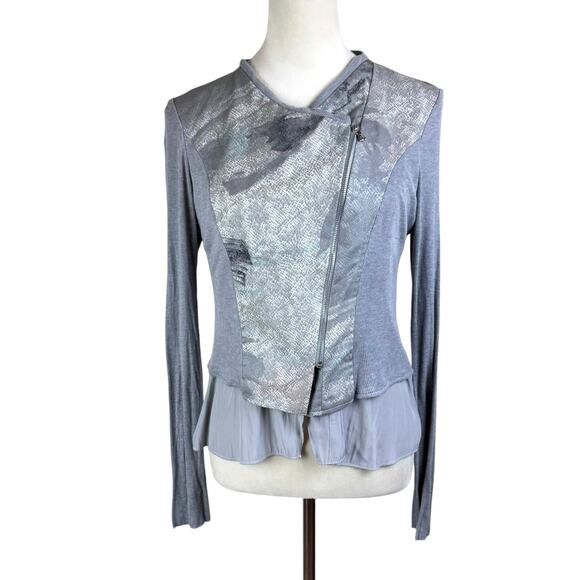 Lola & Sophie Gray Reptile Snake Print Asymmetrical Zip Long Sleeve Twofer Top - Picture 1 of 12